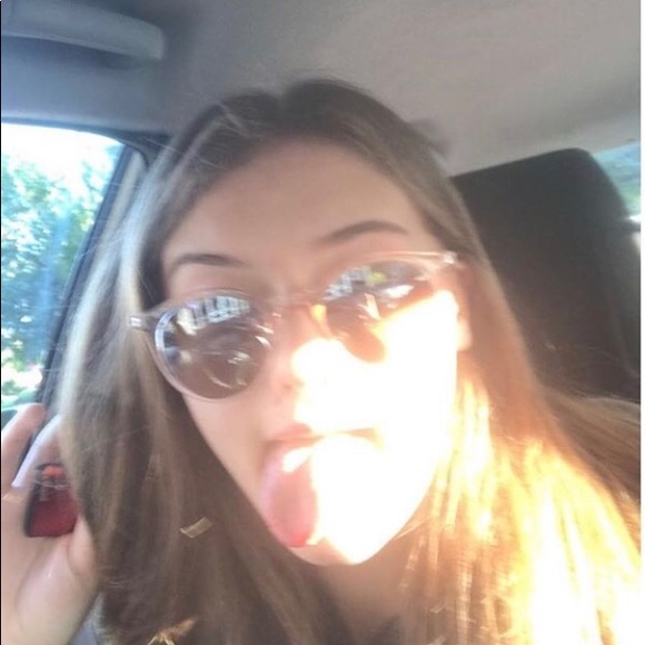 Meet your Posher, Riley - Picture 1 of 1